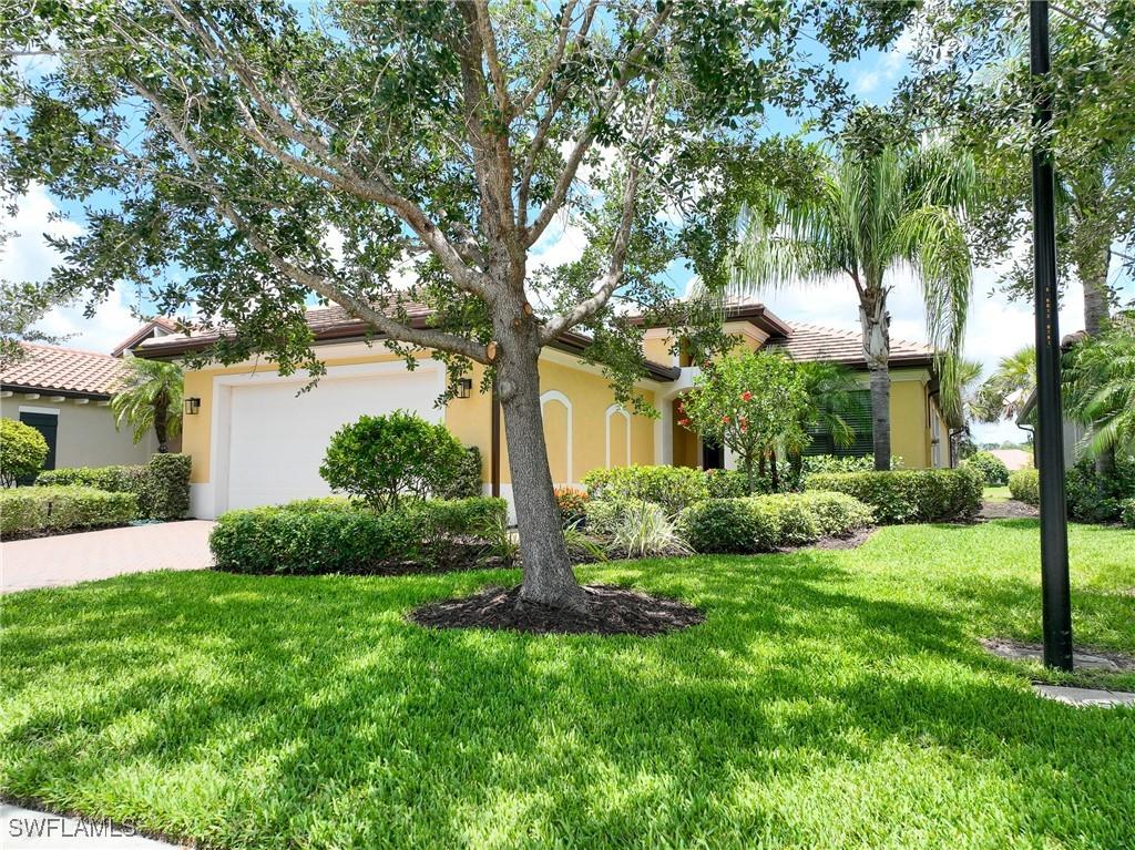 12490 Kentwood Ave., Fort Myers, FL 33913