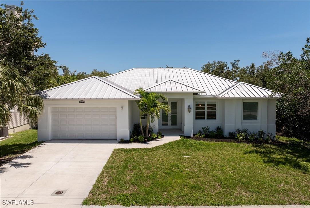 1923 Sheffield Ave., Marco Island, FL 34145