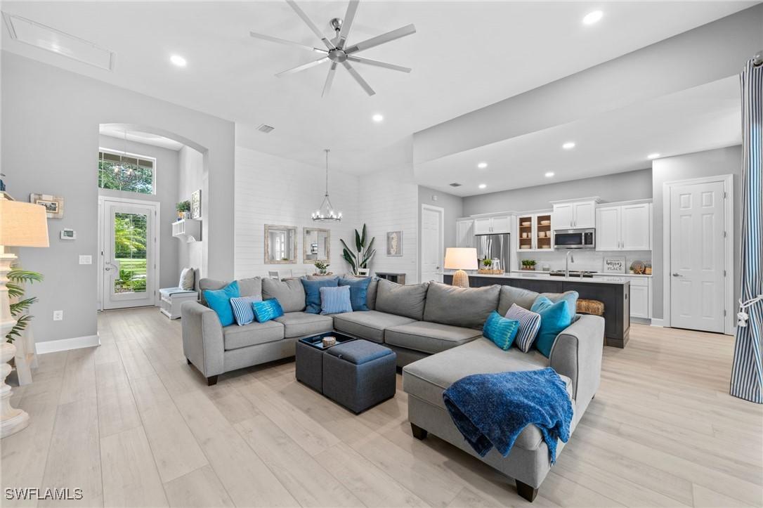 9451 Quarry Dr., Naples, FL 34120