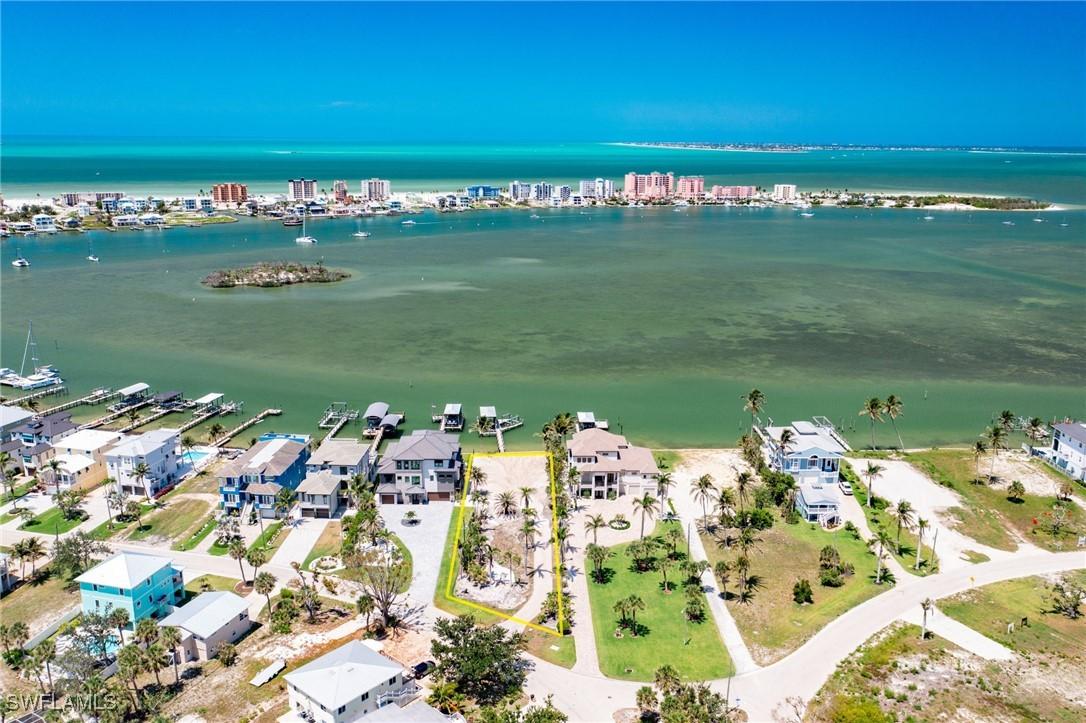855 San Carlos Dr., Fort Myers Beach, FL 33931