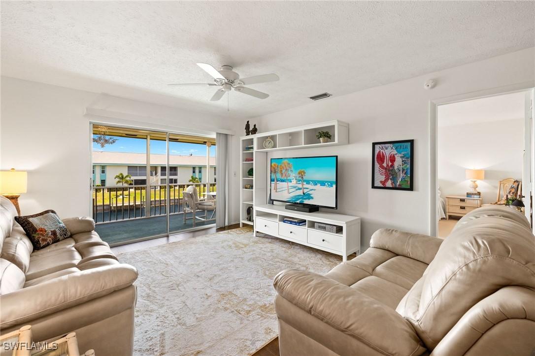 1345 SE 40th Ter. #2D, Cape Coral, FL 33904