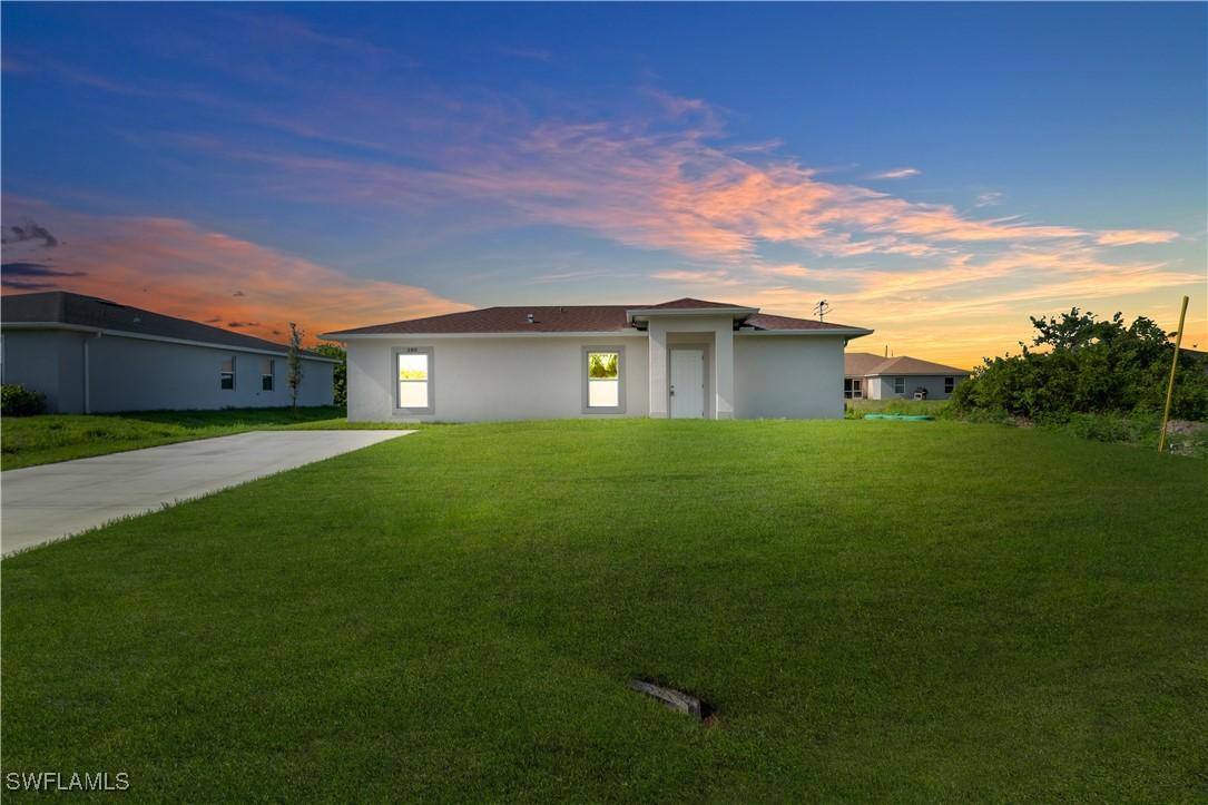 380 Poplar St., Lehigh Acres, FL 33974