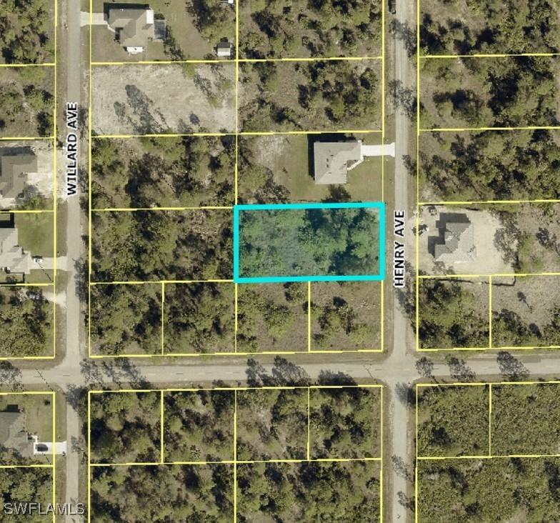 1403 Henry Ave., Lehigh Acres, FL 33972