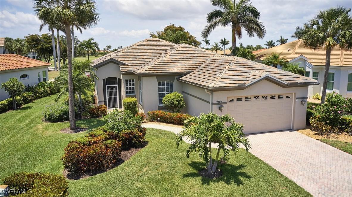 9240 Willowcrest Ct., Fort Myers, FL 33908