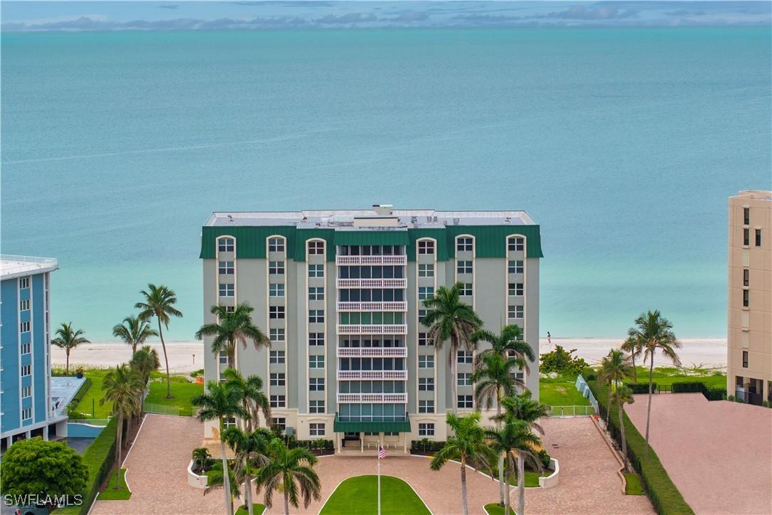 3003 Gulf Shore Blvd. #403, Naples, FL 34103
