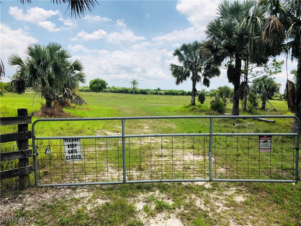 20501 Williams Dr., North Fort Myers, FL 33917