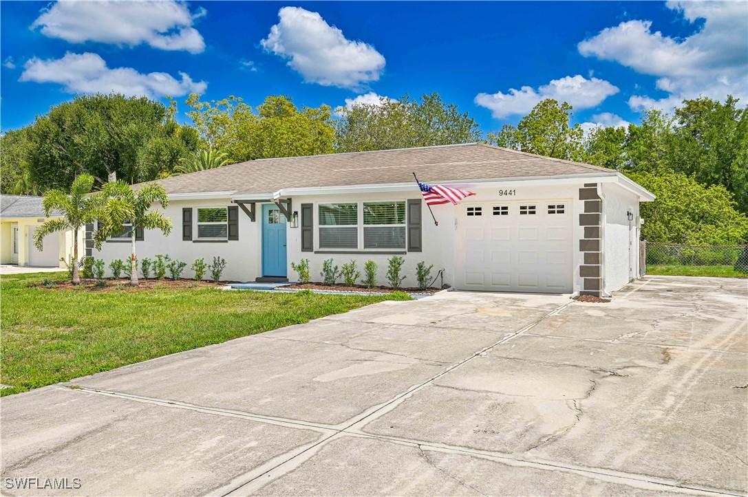 9441 Sedgefield Rd., North Fort Myers, FL 33917
