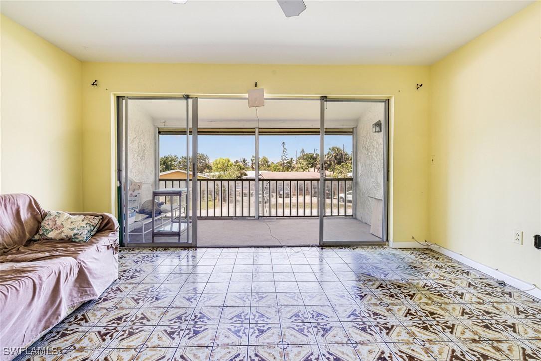 4900 Biscayne Dr. #14, Naples, FL 34112