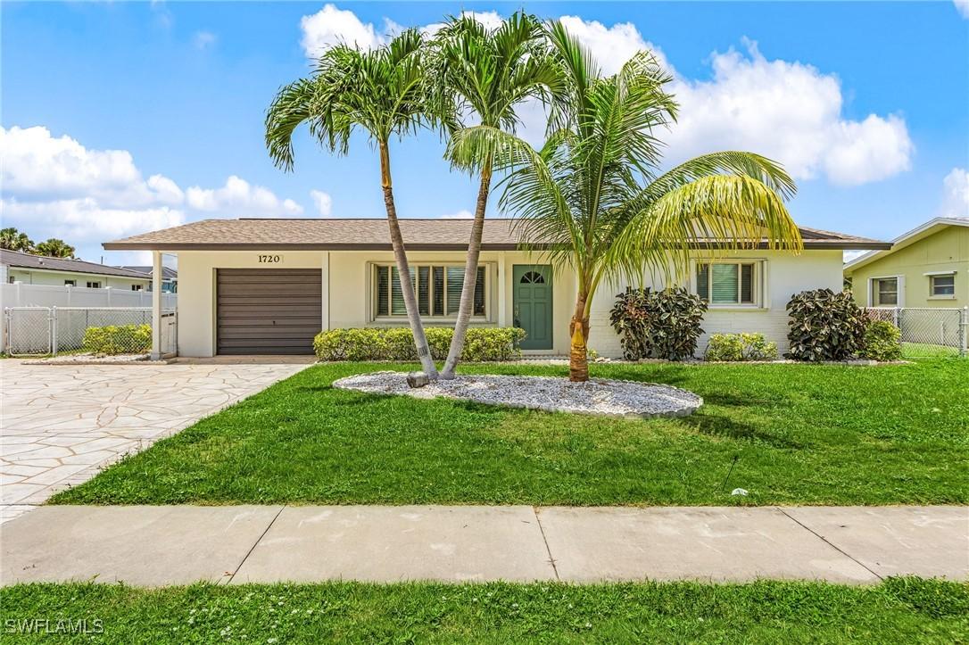 1720 W Coral Ter., North Fort Myers, FL 33903