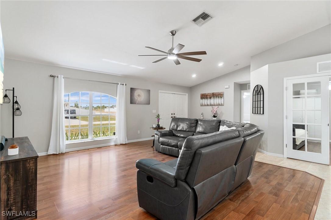 2833 NW 4th Ave., Cape Coral, FL 33993