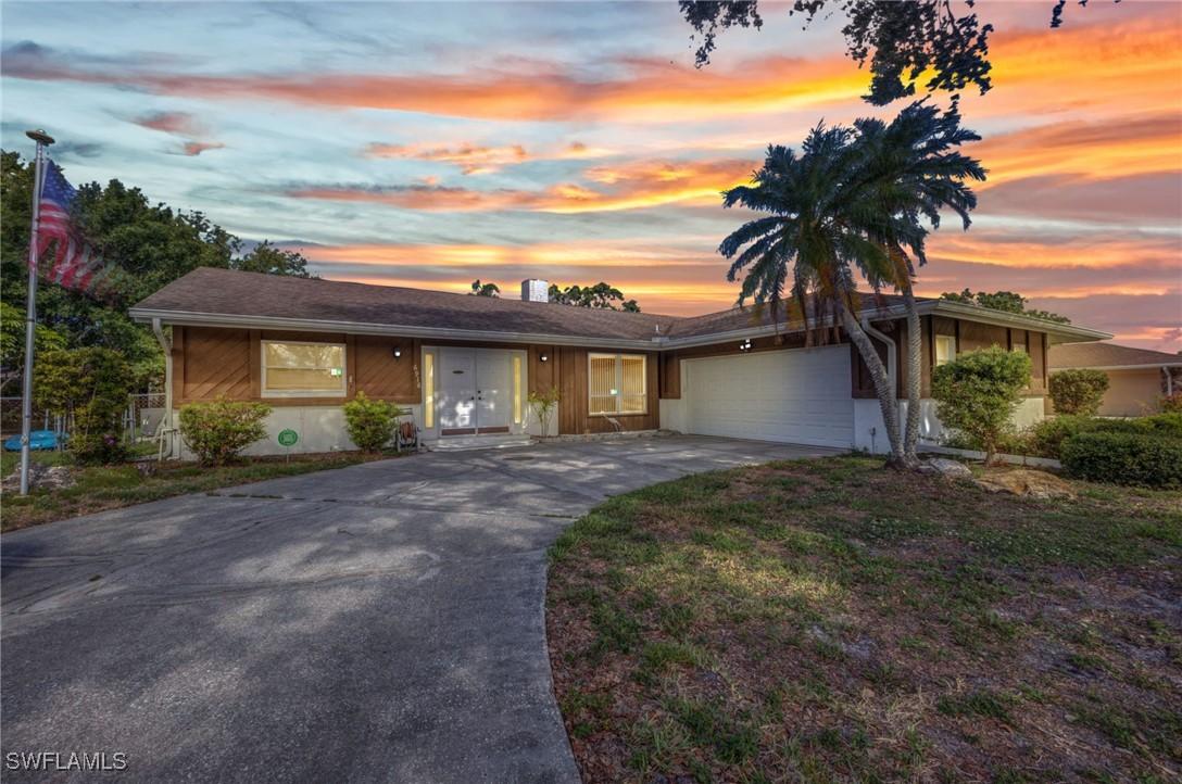 6916 Rex Ln., Sarasota, FL 34243