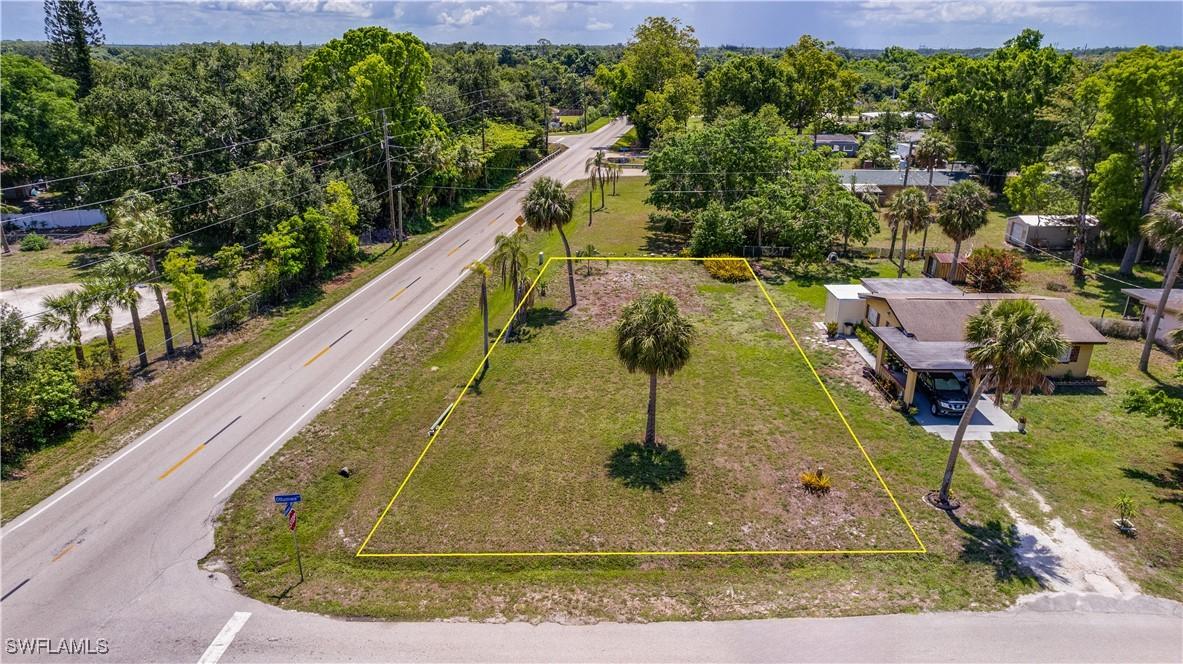 335 Ottumwa Ave., Fort Myers, FL 33905