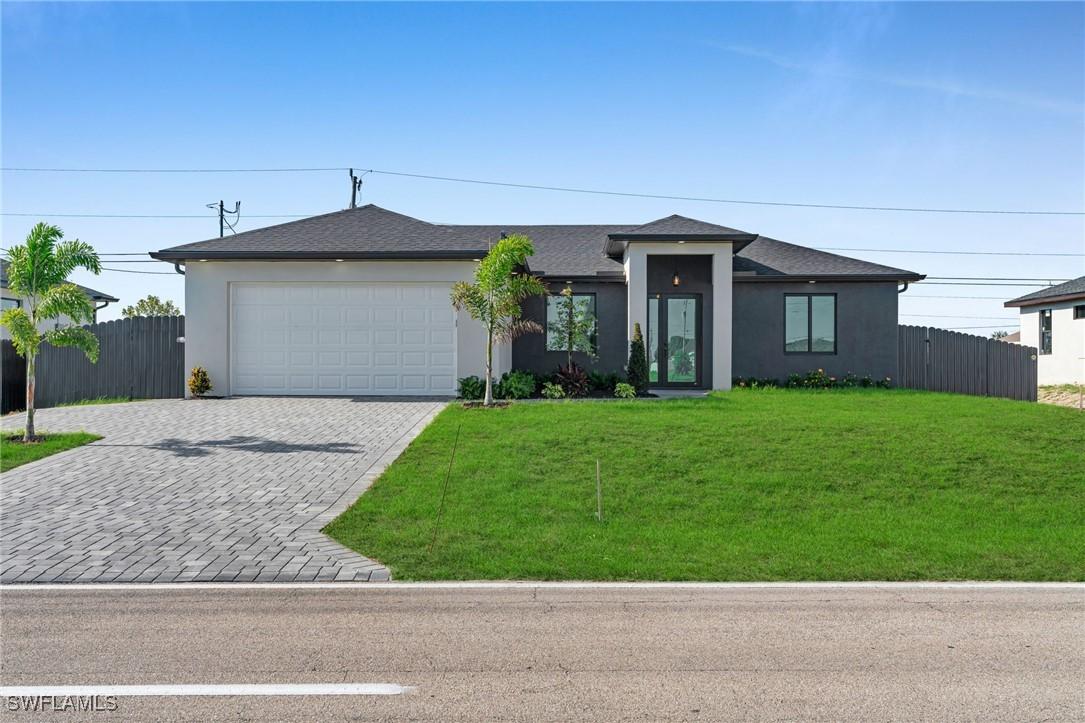 127 Kismet Pkwy., Cape Coral, FL 33909