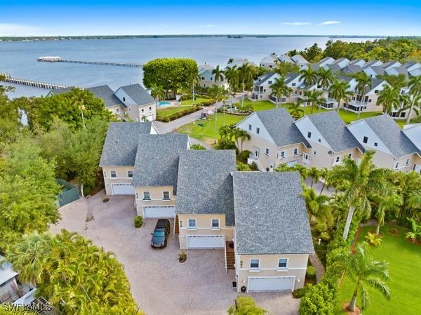 819 James St., Fort Myers, FL 33916
