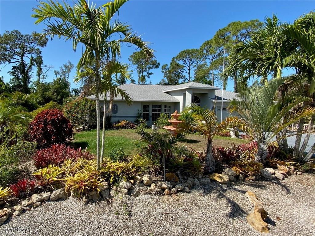 8164 Harrisburg Dr., Fort Myers, FL 33967