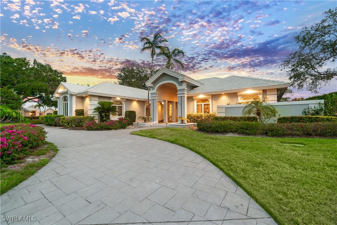 798 Brentwood Point, Naples, FL 34110