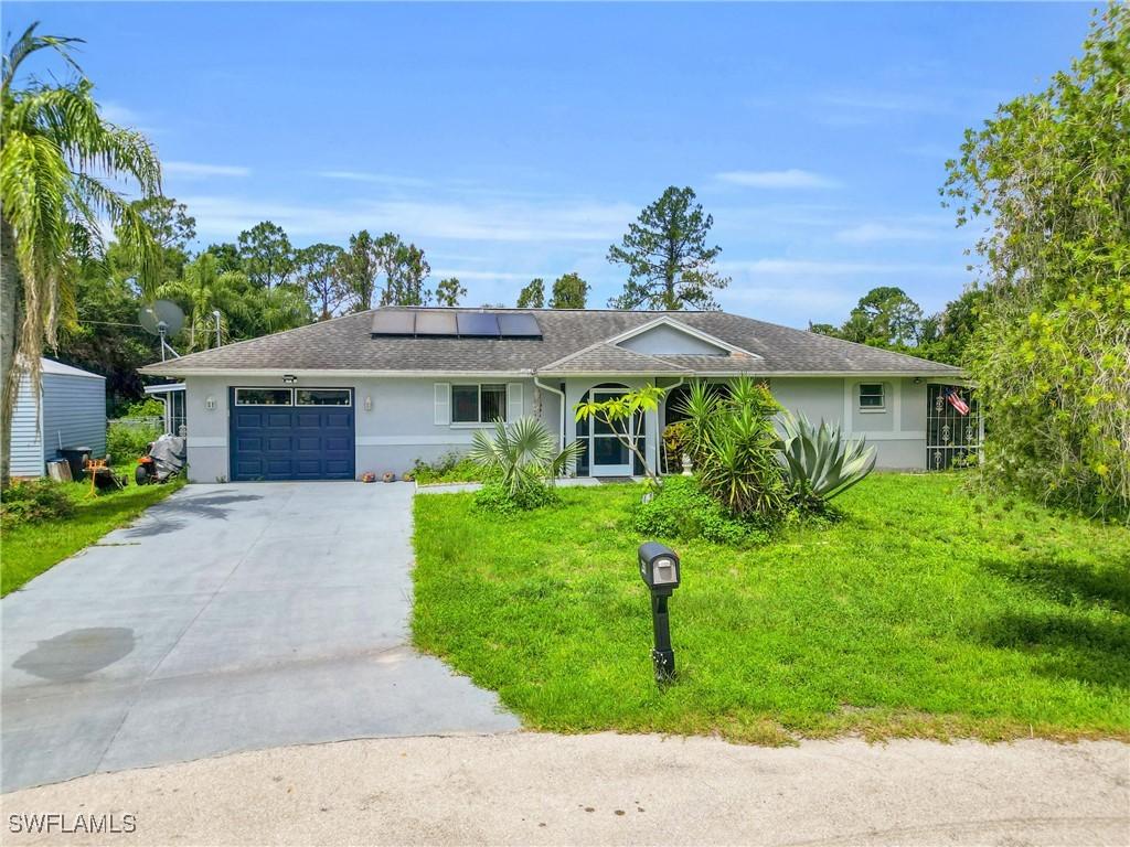 2907 Ashburn St., Lehigh Acres, FL 33972