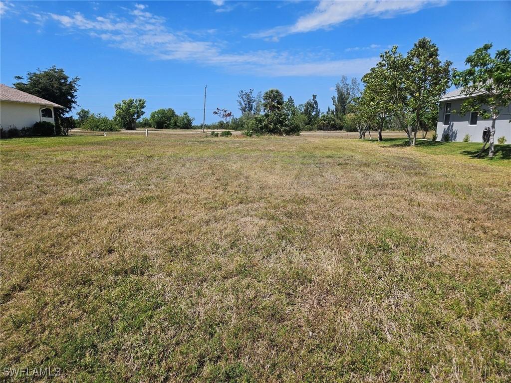 130 SW 39th Pl., Cape Coral, FL 33991