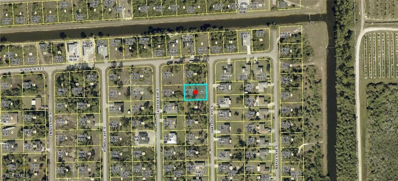 512 Oakfield Ave., Lehigh Acres, FL 33974