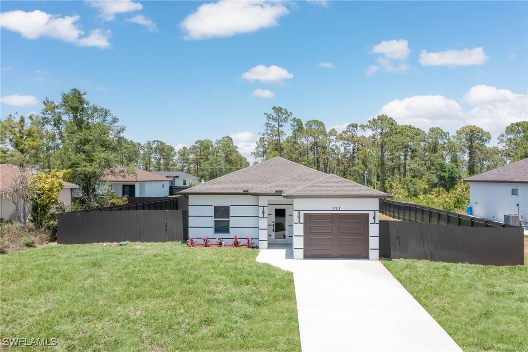 921 Winters St., Lehigh Acres, FL 33974