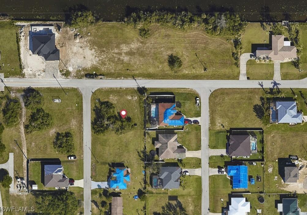 2215 NE 16th Pl., Cape Coral, FL 33909