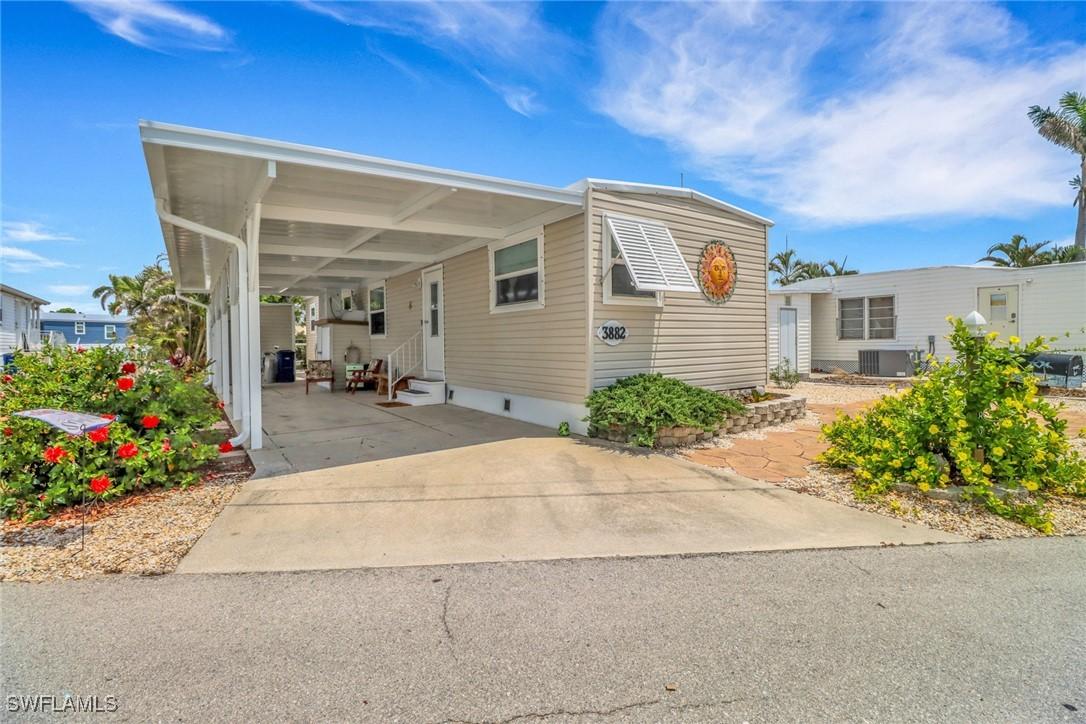 3882 Cherry Ln., St. James City, FL 33956