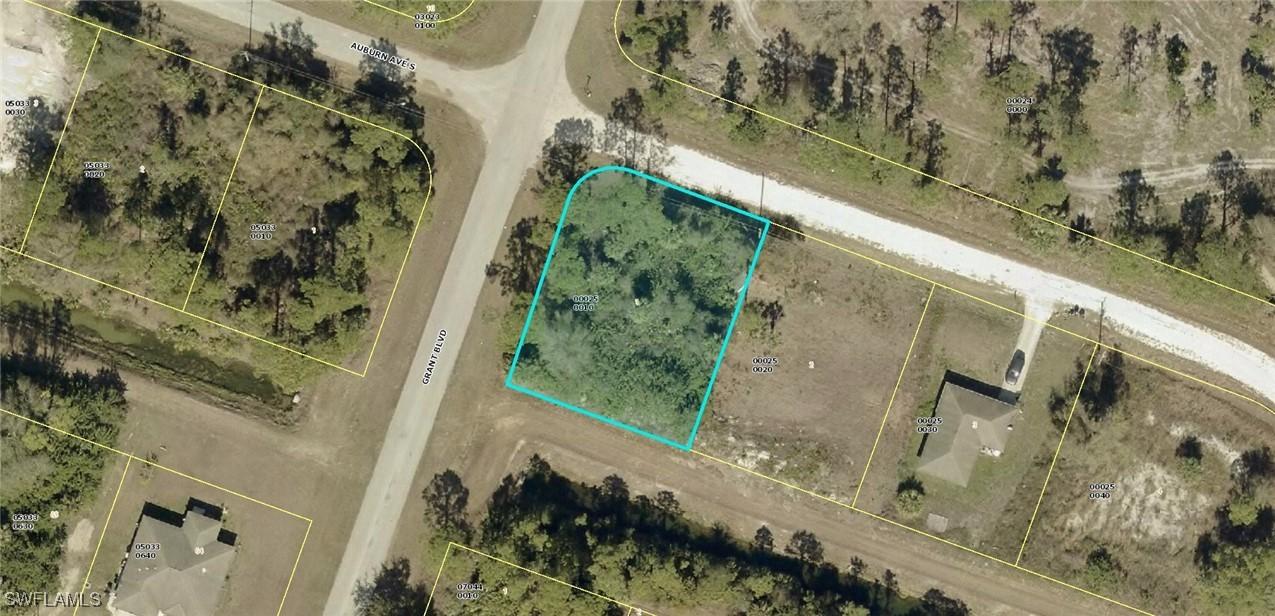 156 Auburn Ave., Lehigh Acres, FL 33974