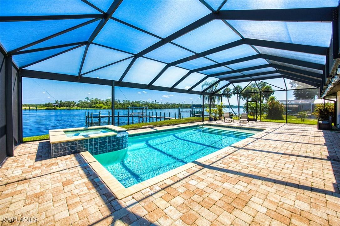 13820 River Forest Dr., Fort Myers, FL 33905