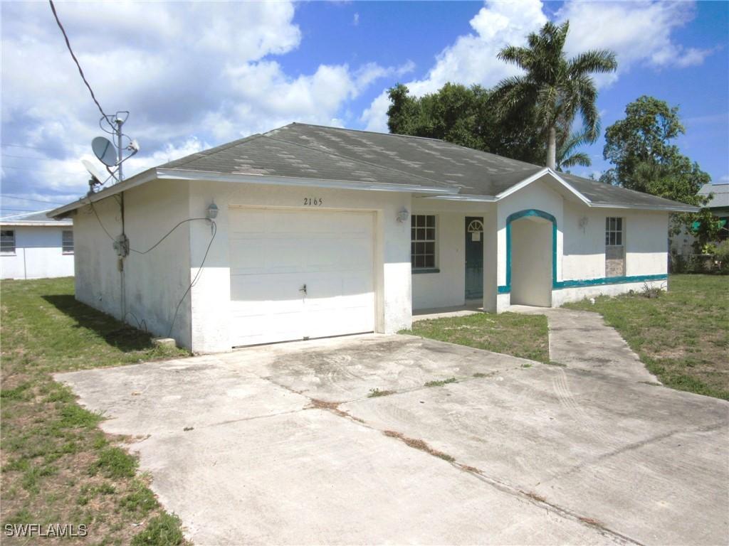 2165 Ben St., Fort Myers, FL 33916