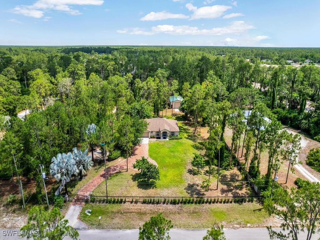 2390 27th Ave., Naples, FL 34120