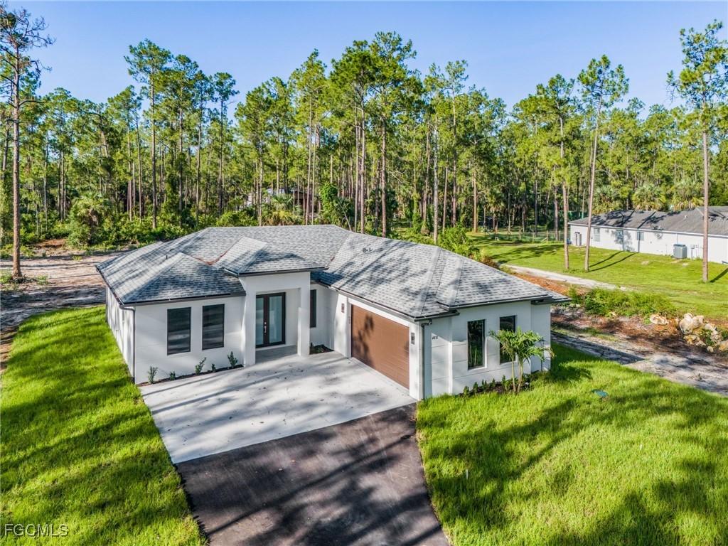 4076 2nd Ave., Naples, FL 34120