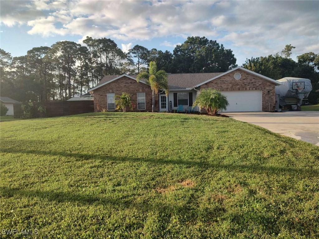 7821 Deni Dr., North Fort Myers, FL 33917