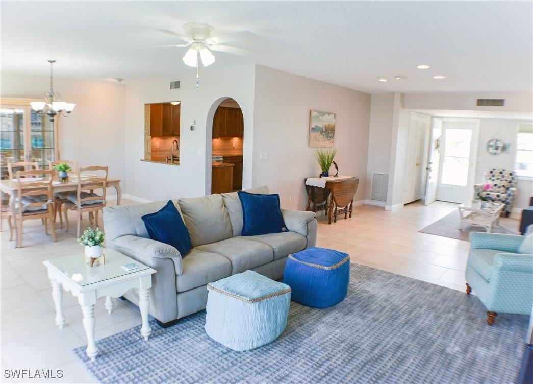 13511 Stratford Place Cir. #305, Fort Myers, FL 33919
