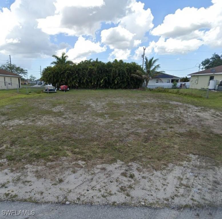 2730 NE 2nd Pl., Cape Coral, FL 33909