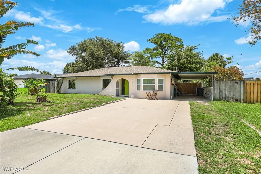 9863 Kentucky St., Bonita Springs, FL 34135