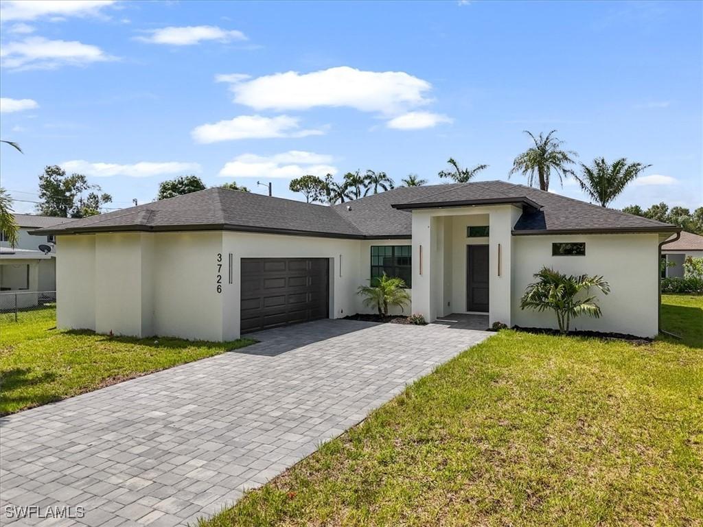 3726 Lora St., Fort Myers, FL 33916