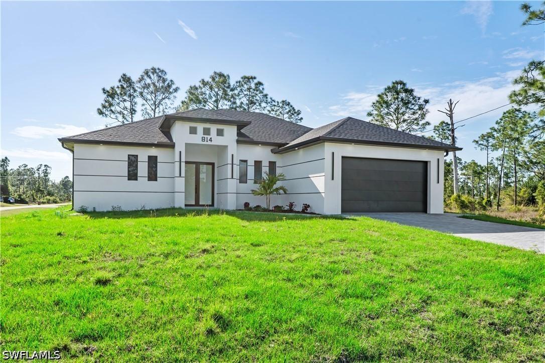 814 Fullerton Ave., Lehigh Acres, FL 33974