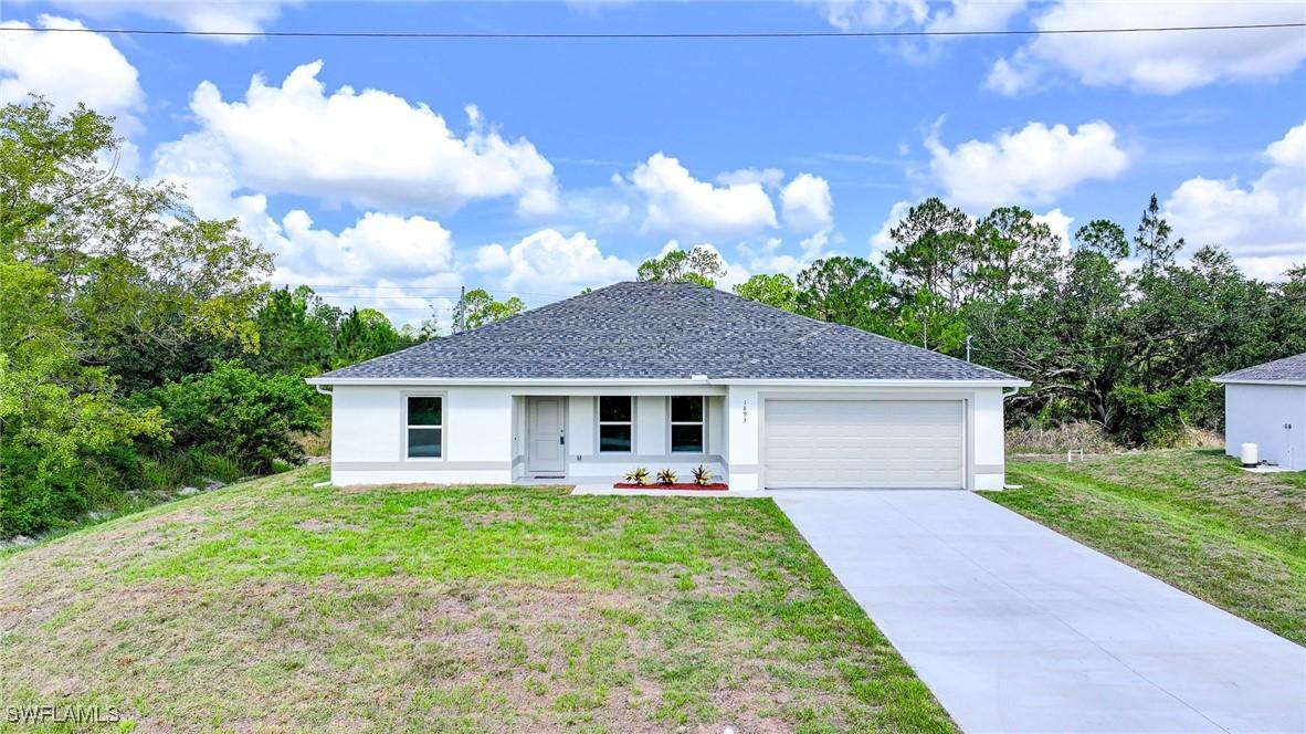 1893 Weldon Ave., Lehigh Acres, FL 33972