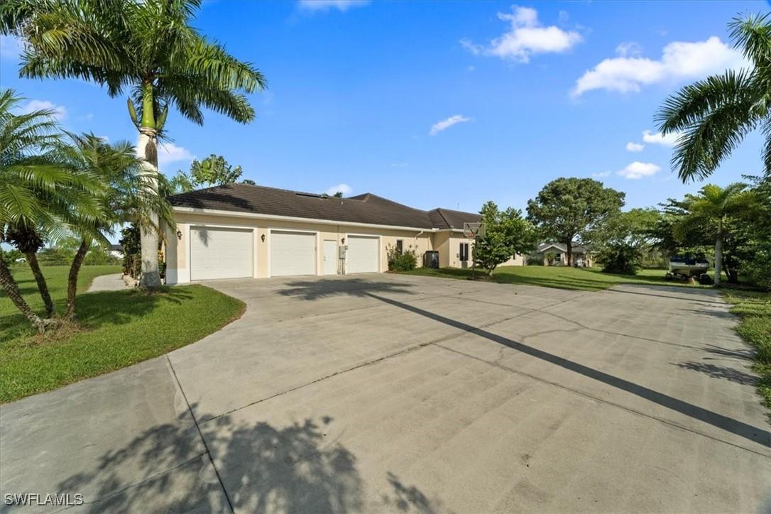 4281 68th Ave., Naples, FL 34120
