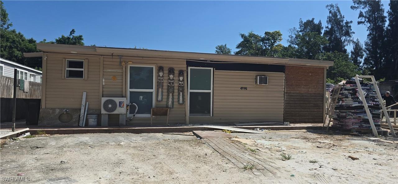 4975 Holly Dr., Fort Myers, FL 33905
