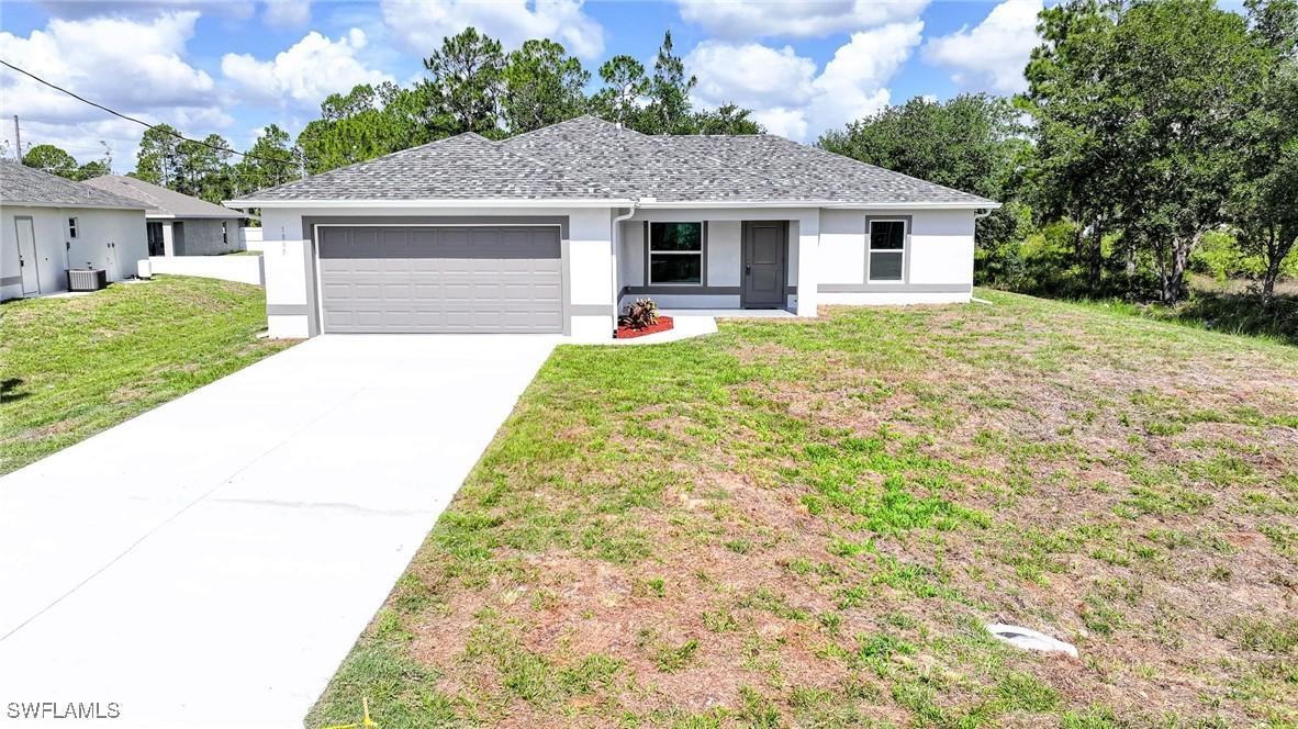 1895 Weldon Ave., Lehigh Acres, FL 33972