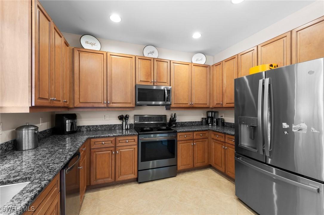 8364 Laurel Lakes Blvd., Naples, FL 34119