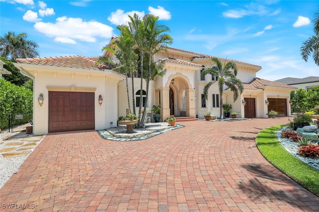 491 Wedge Dr., Naples, FL 34103