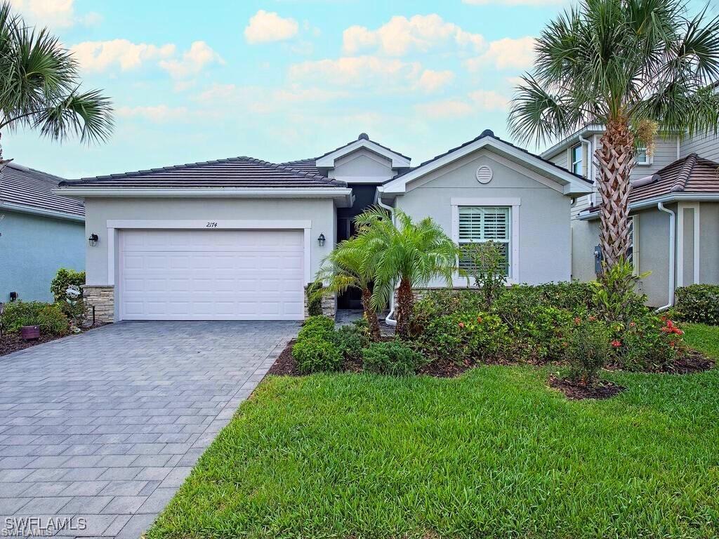 2174 Clementine St., Naples, FL 34120