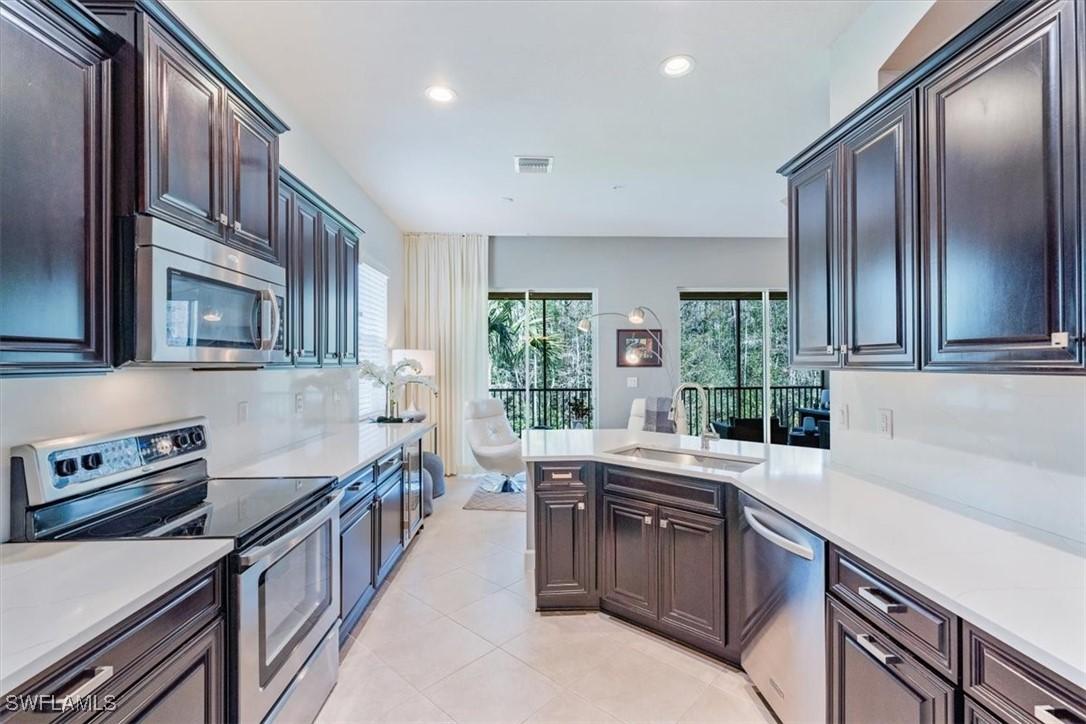 9528 Ironstone Ter. #201, Naples, FL 34120