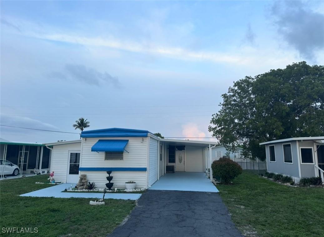 152 Cape Sable Dr., Naples, FL 34104