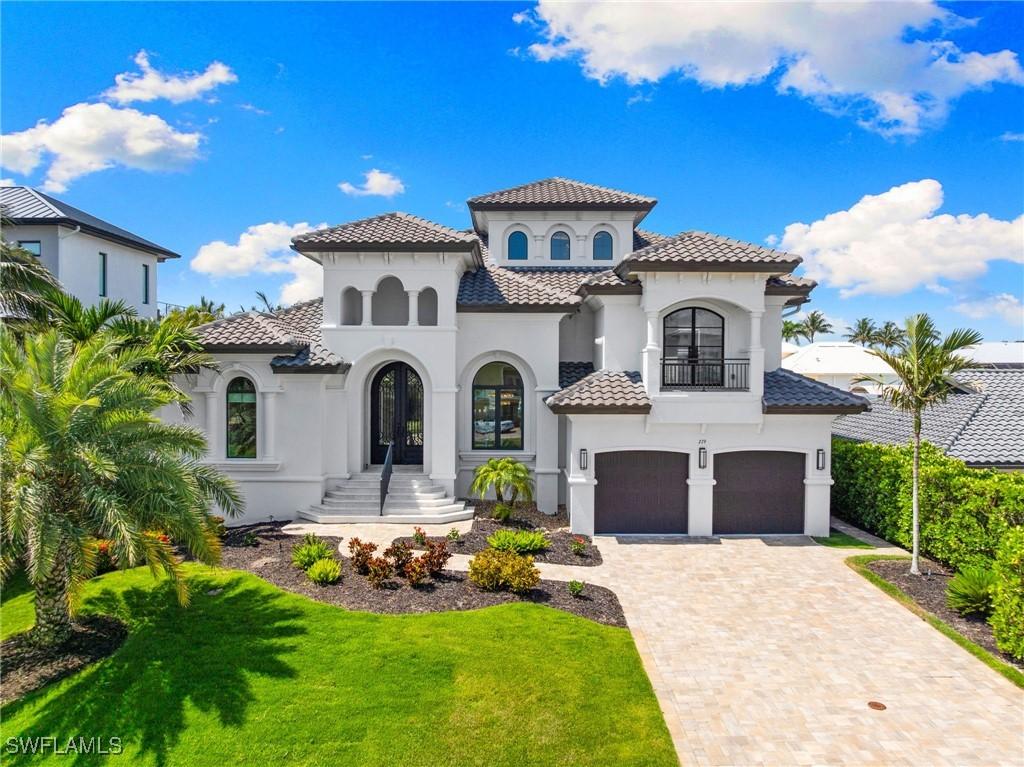 279 Heron Ave., Naples, FL 34108