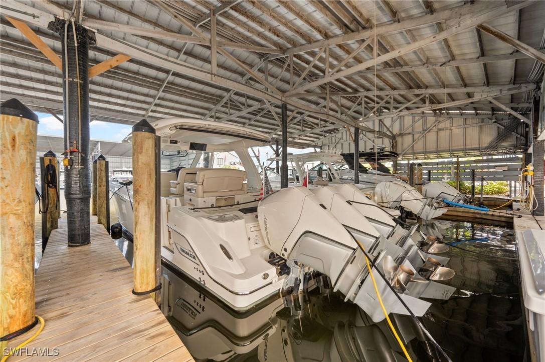 705 11th St., Naples, FL 34102