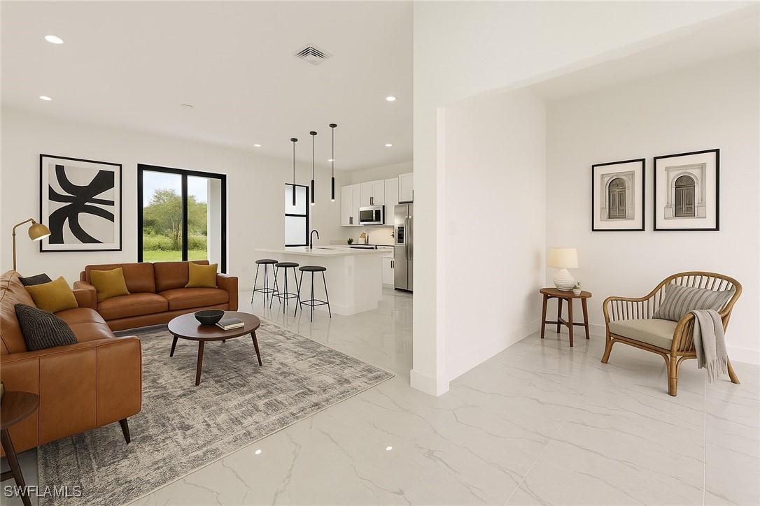 3315 Sunshine Blvd., Lehigh Acres, FL 33971