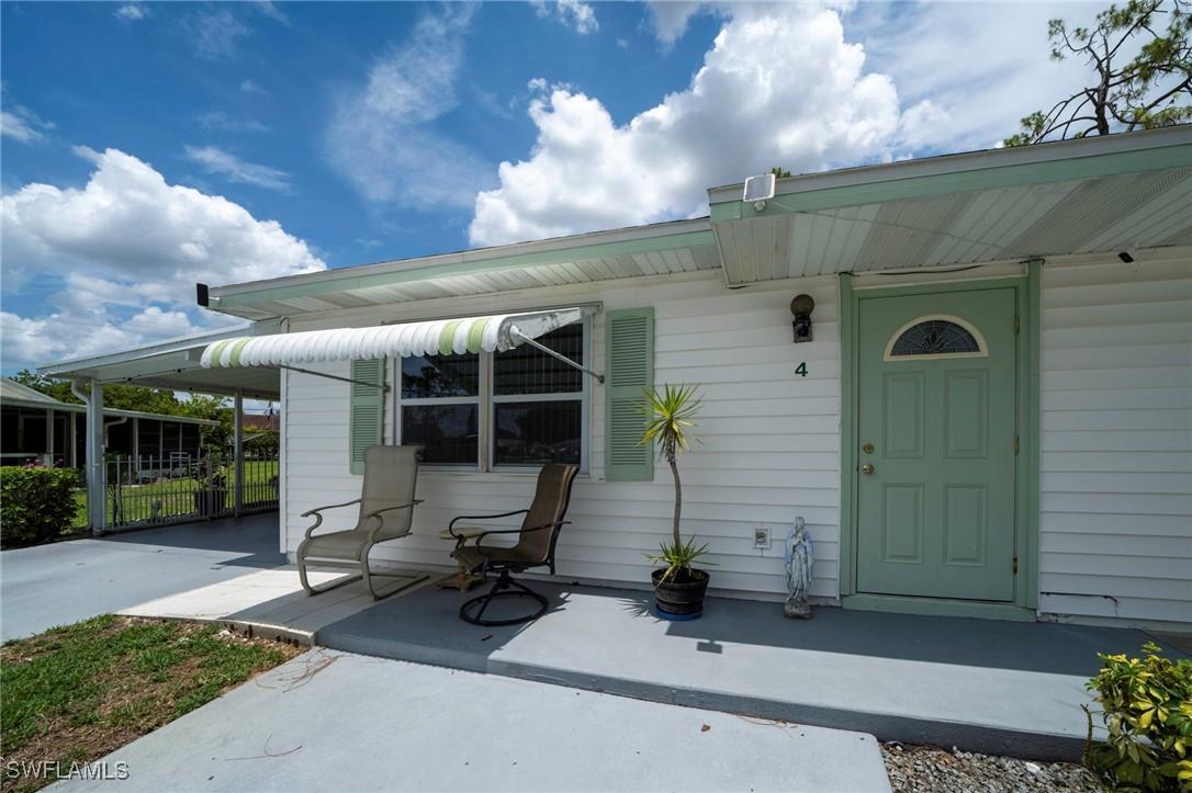 4 Desert Candle Cir., Lehigh Acres, FL 33936